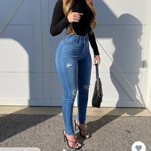 NWT “Our Favorite High Rise Skinny Jean” Fashion Nova Medium Wash Size 3